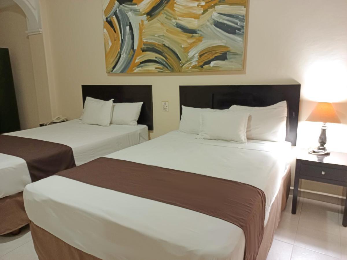 Hotel Villa Margaritas 비야에르모사 외부 사진